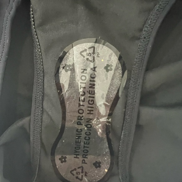 Women's V-Neck Gold
Starfish Underwire One-Piece Swimsuit pool cruise sea NWOT - Picture 8 of 9